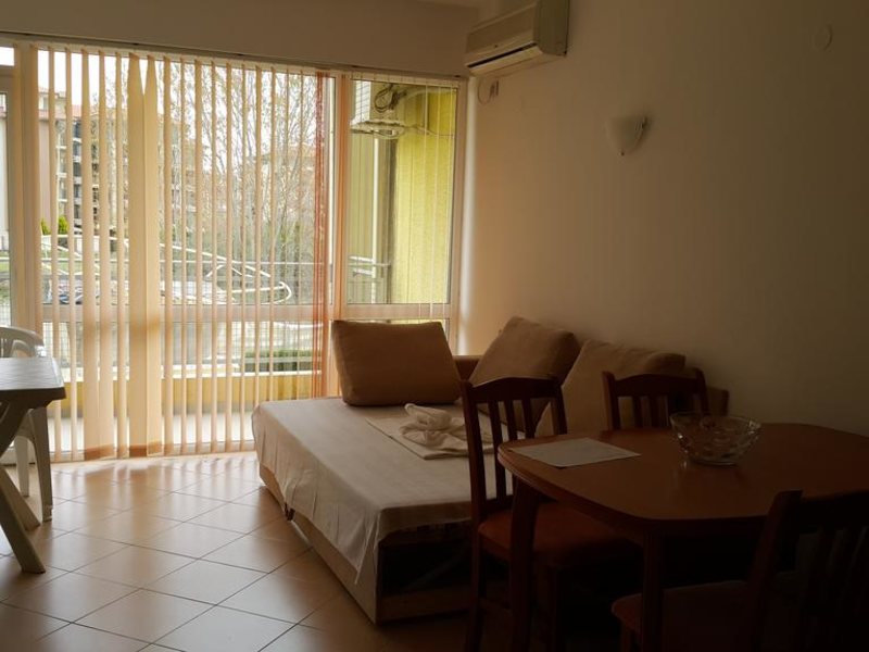 Sunset Beach Apartments 320070