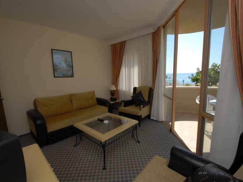 Sunset Beach Hotel 104321