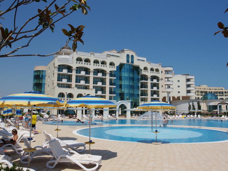 Sunset Resort  174926