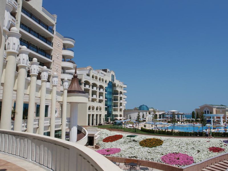 Sunset Resort  174931