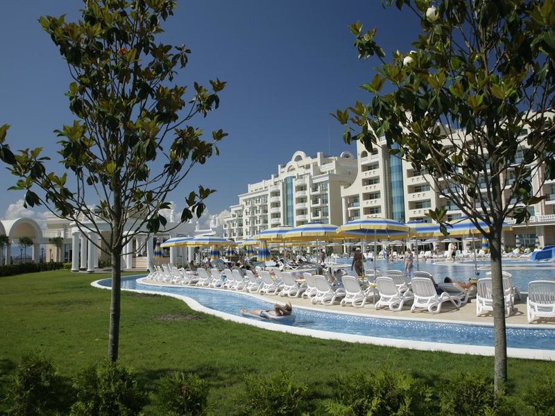 Sunset Resort  174937