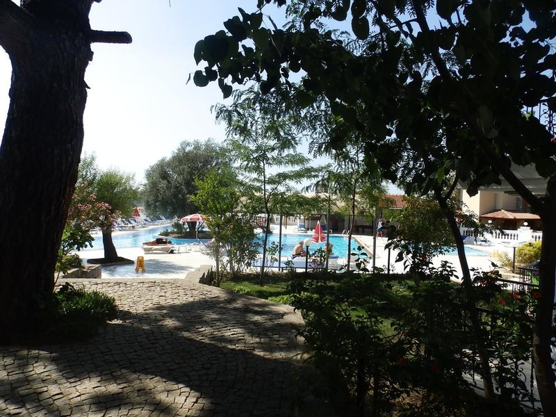 Sunshine Holiday Resort 176532