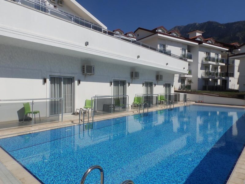 Sunshine Holiday Resort 176536