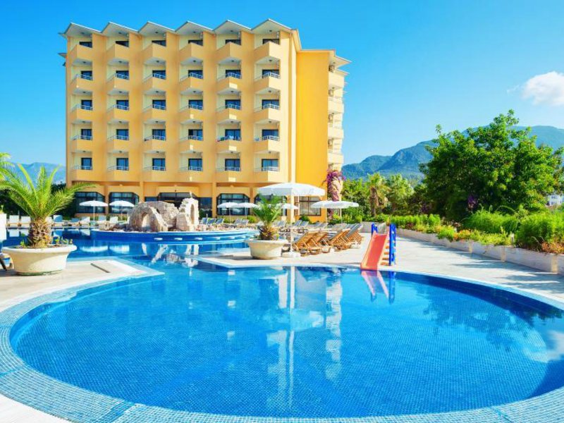 Sunshine Hotel 104381