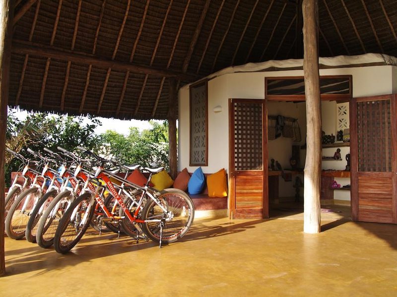 Sunshine Marine Lodge 202542