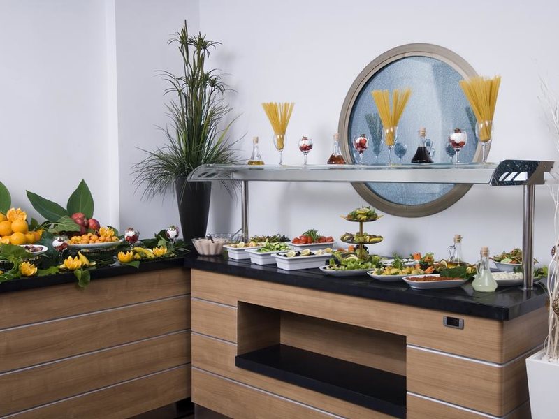 Supreme Hotel  181371