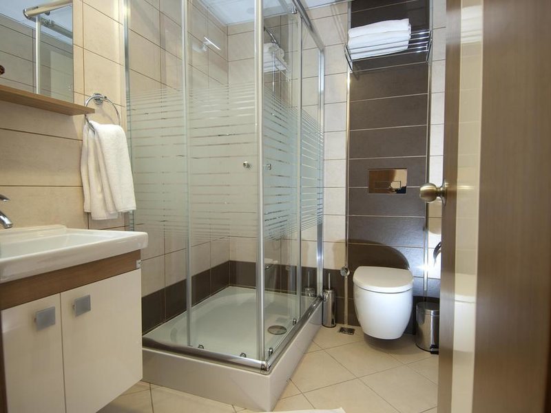 Supreme Hotel  181382