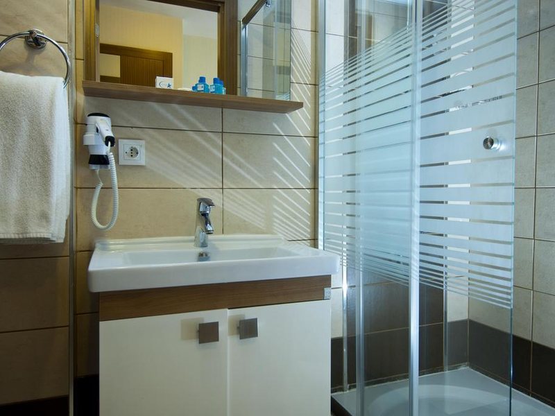 Supreme Hotel  181386