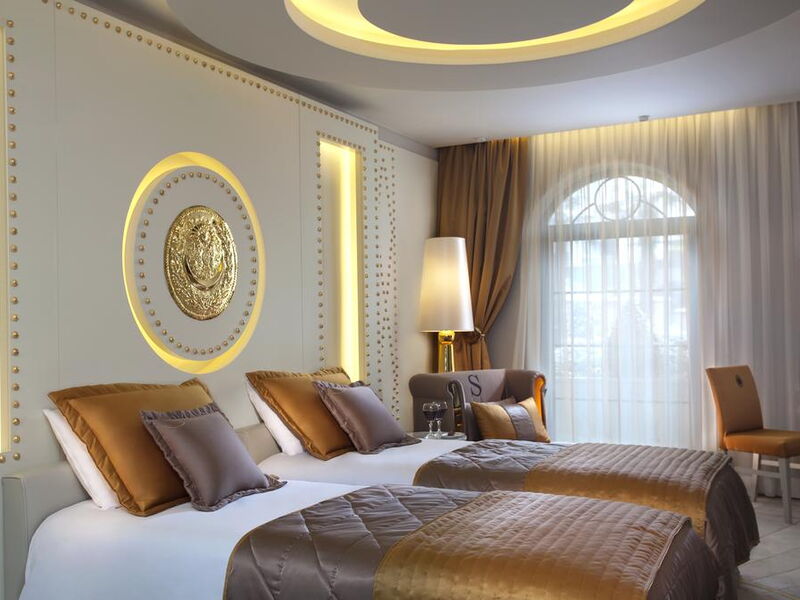 Sura Designe Hotel & Suite S Class 243691