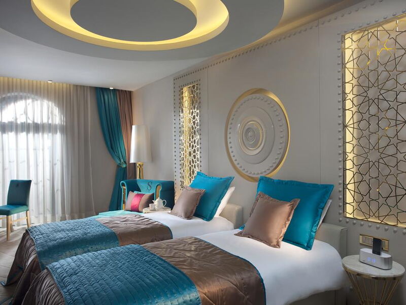 Sura Designe Hotel & Suite S Class 243702