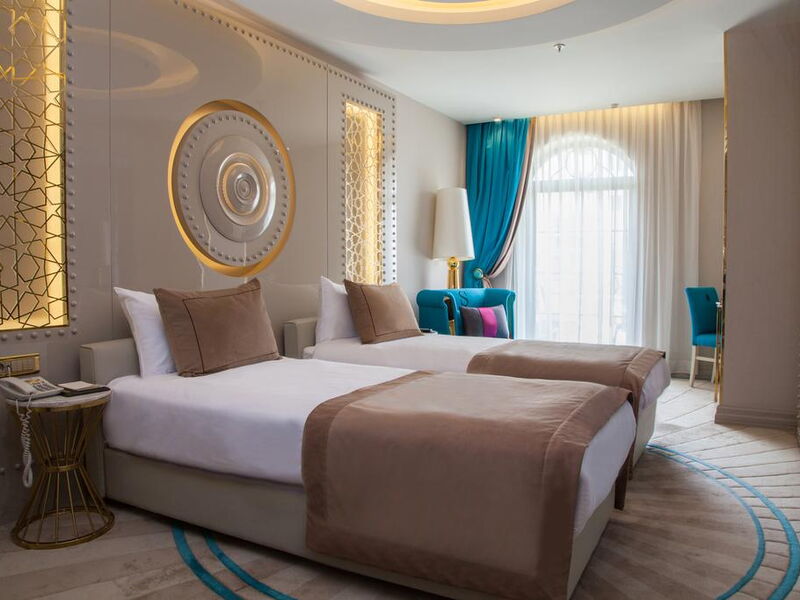 Sura Designe Hotel & Suite S Class 243710