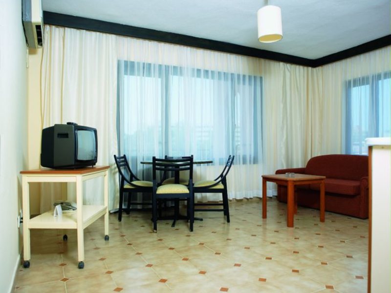 Sural Garden Hotel 37317