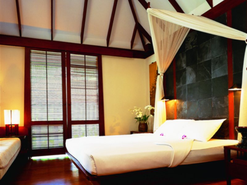 Surin Phuket (ex 25936