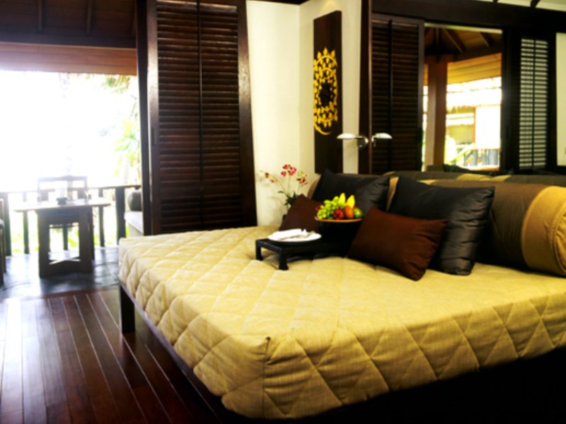 Surin Phuket (ex 25943