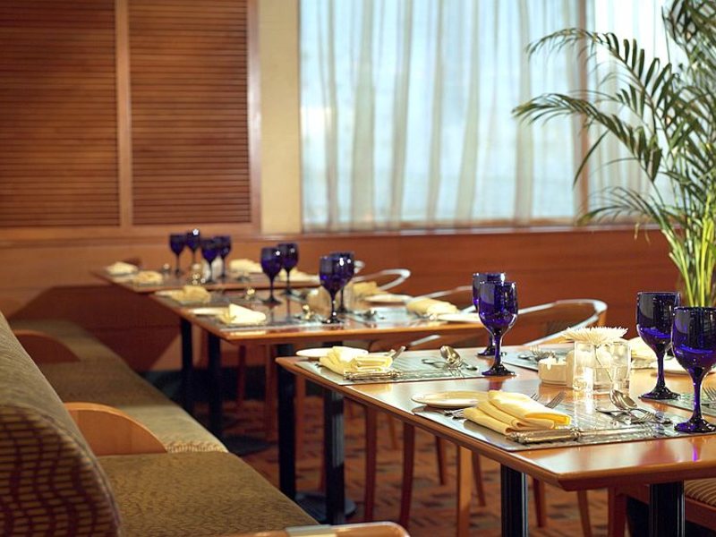 Swiss Belhotel Sharjah (ех 49317