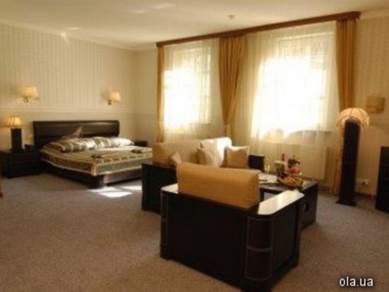 Swiss Hotel 12460