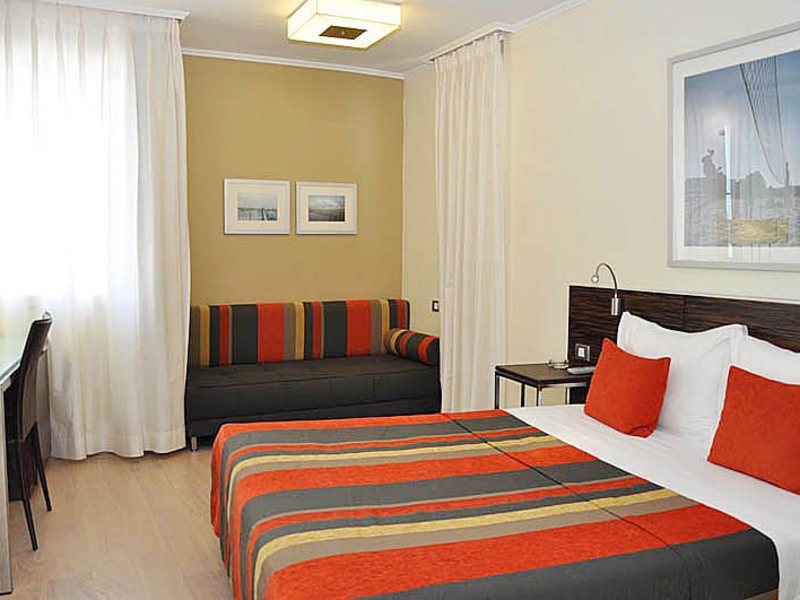Tal Hotel 30128