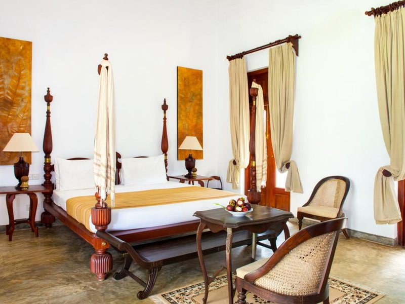 Tamarind Hill  110686