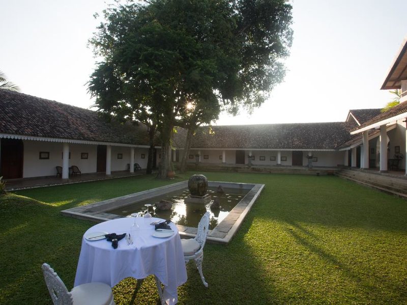 Tamarind Hill  110697