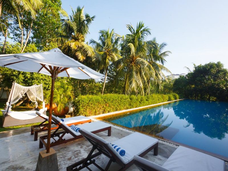 Tamarind Hill  110702