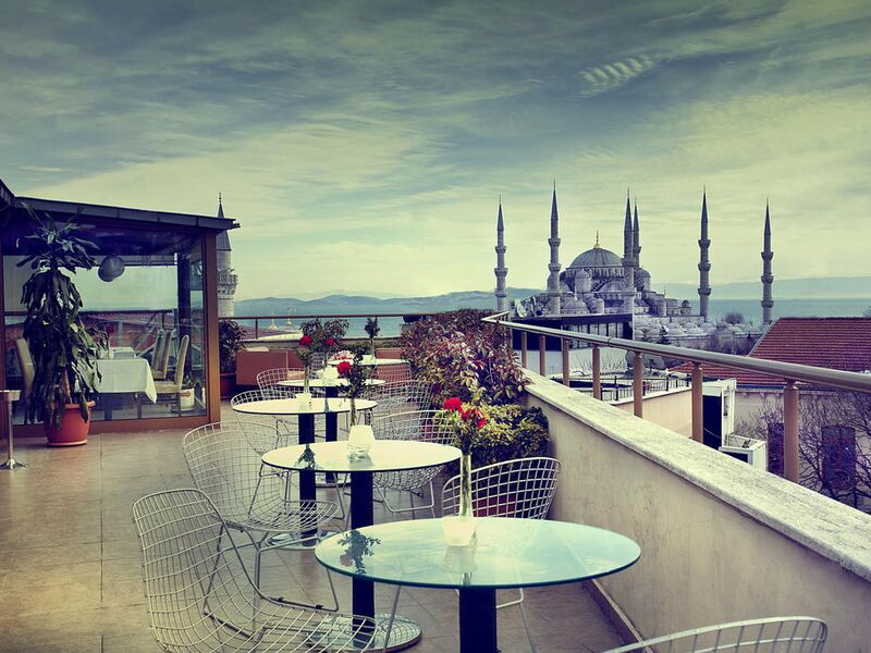 Tan Hotel 243744