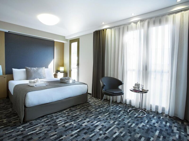 Tan Hotel 243748
