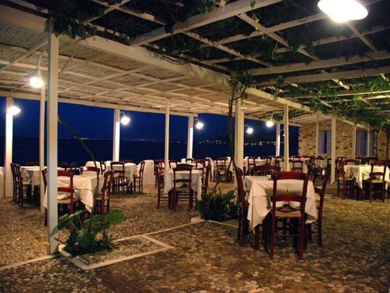 Taradella Hotel 254500