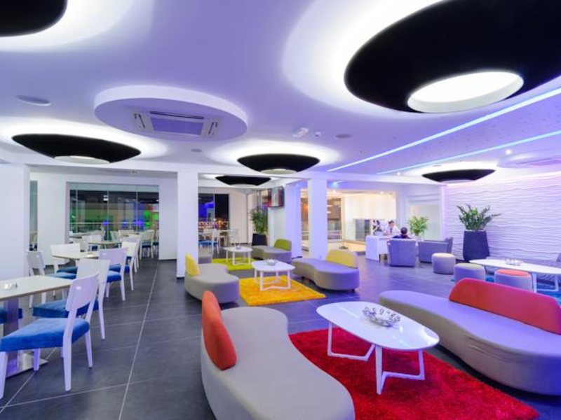 Tasia Maris Oasis 92107