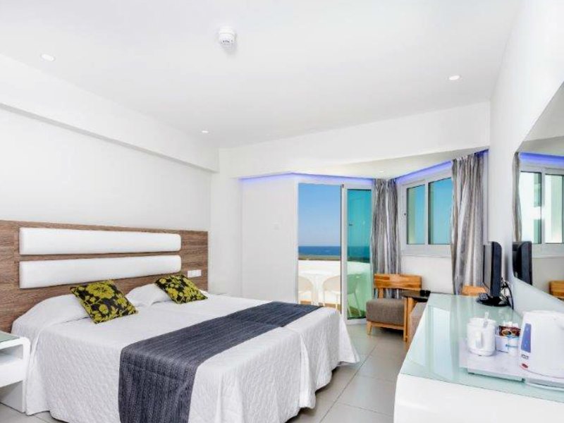 Tasia Maris Sands 92174