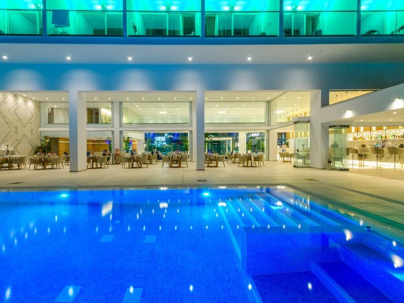 Tasia Maris Seasons Hotel 290288