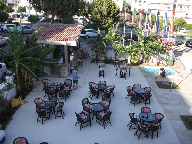 Temple Miletos Hotel 190897