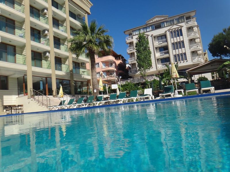 Temple Miletos Hotel 190898