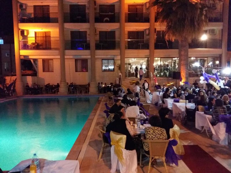 Temple Miletos Hotel 190909