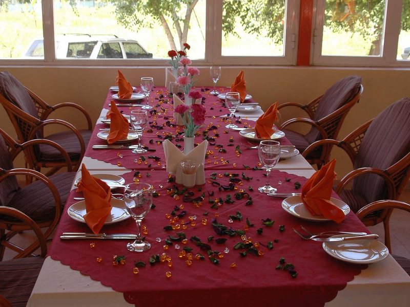 Temple Side Hotel 36602