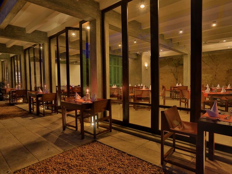 Temple Tree Resort & Spa  112022