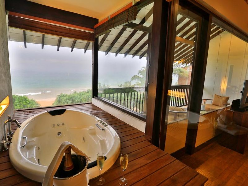 Temple Tree Resort & Spa  112037