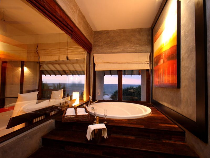 Temple Tree Resort & Spa  112053