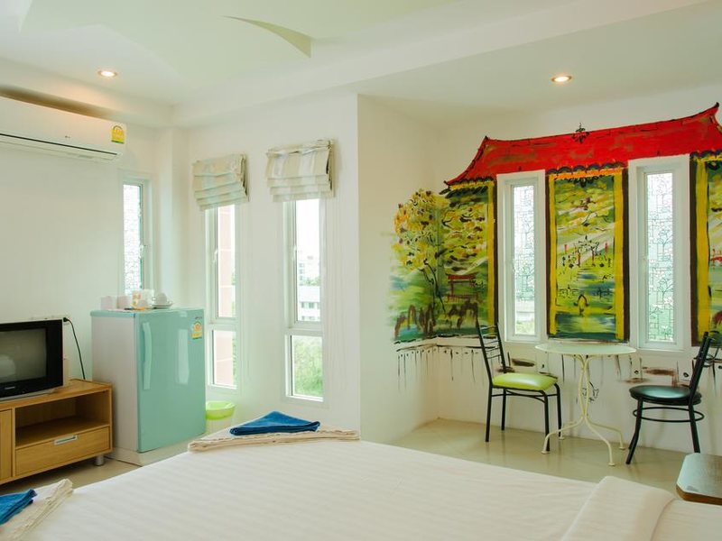 Thai Royal Magic (ex 211398