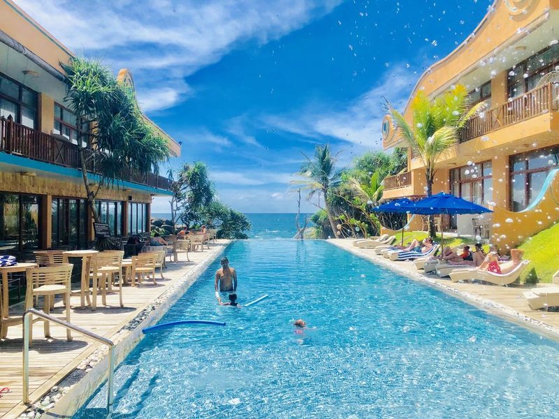 Thaproban Pavilion Waves 270869