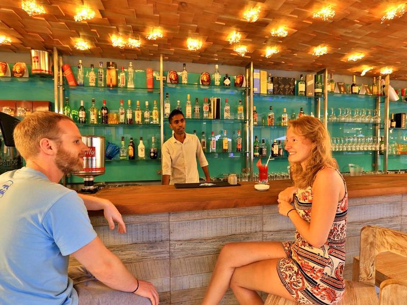 Thaproban Pavilion Waves 273091