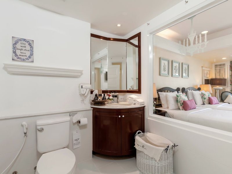 Thavorn Palm Beach 144907