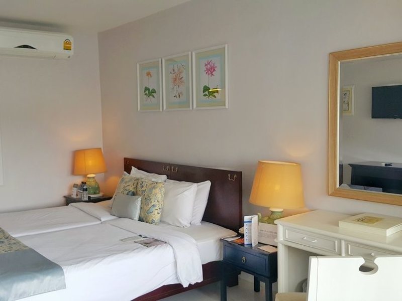 Thavorn Palm Beach 144913