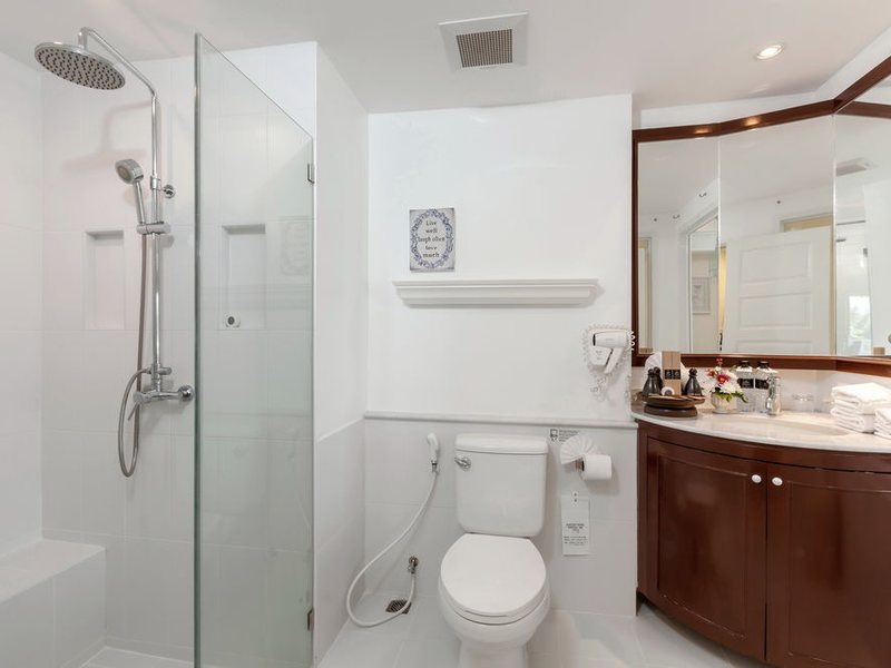 Thavorn Palm Beach 144932