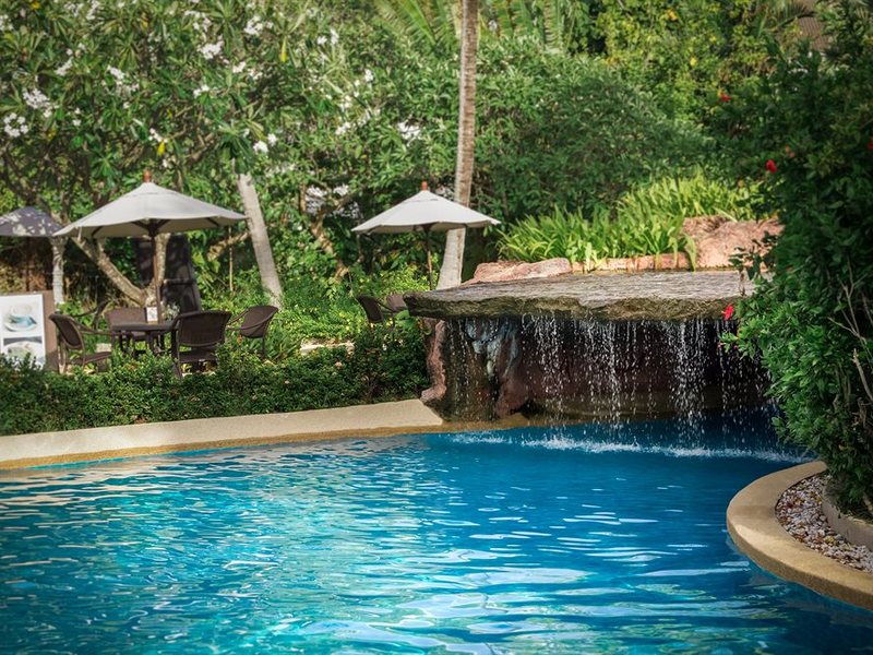 Thavorn Palm Beach 144937