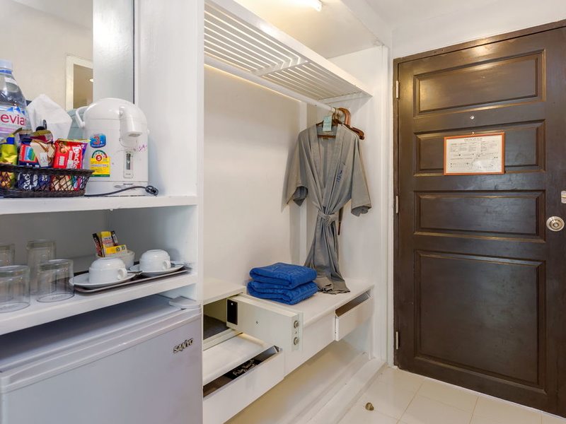 Thavorn Palm Beach 144960