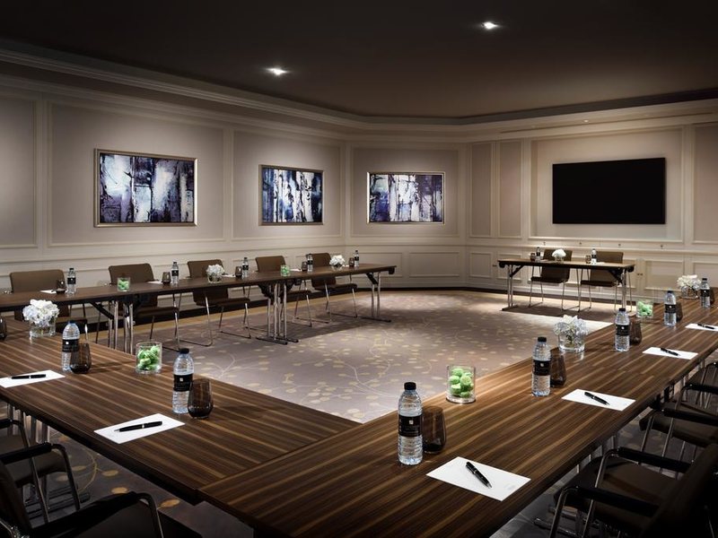 The Address Boulevard Dubai 192194