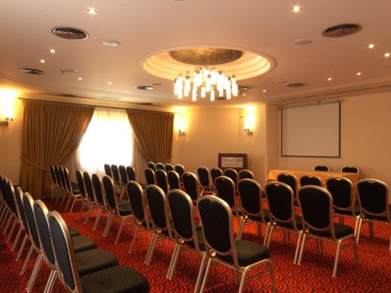 The Artemis Palace 98863