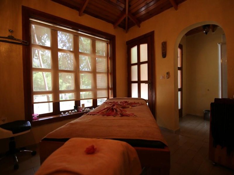 The Bay Beach Club (ex 296459