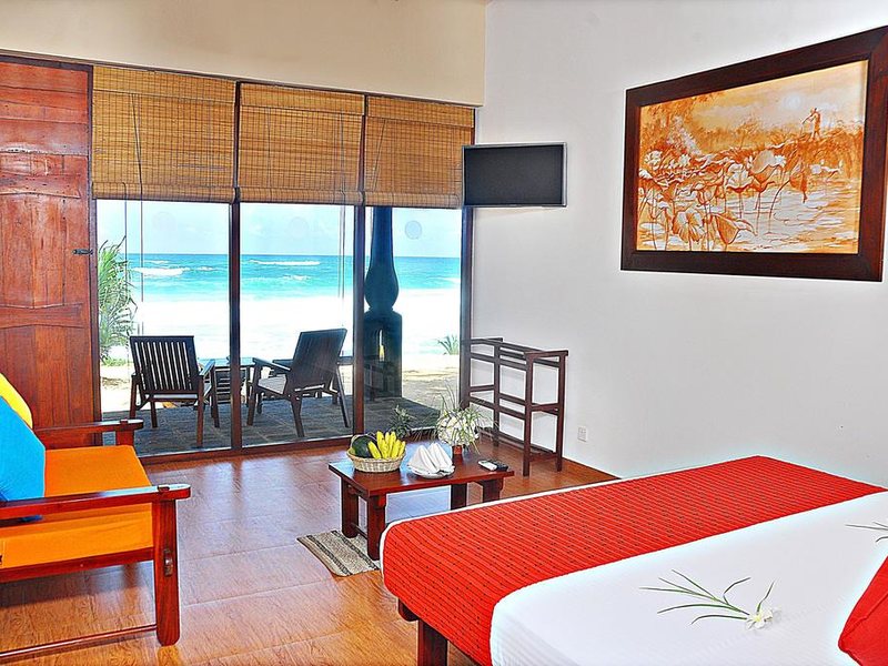 The Beach Cabanas 108750