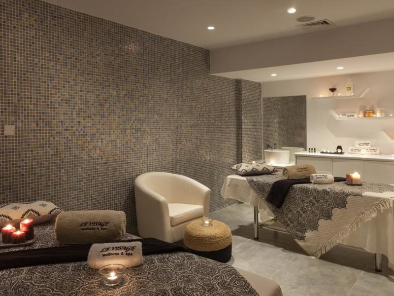 The Blue Ivy Hotel & Suites 290341